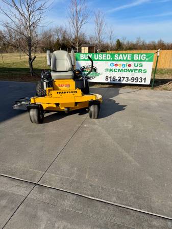 2016 Hustler Raptor SD