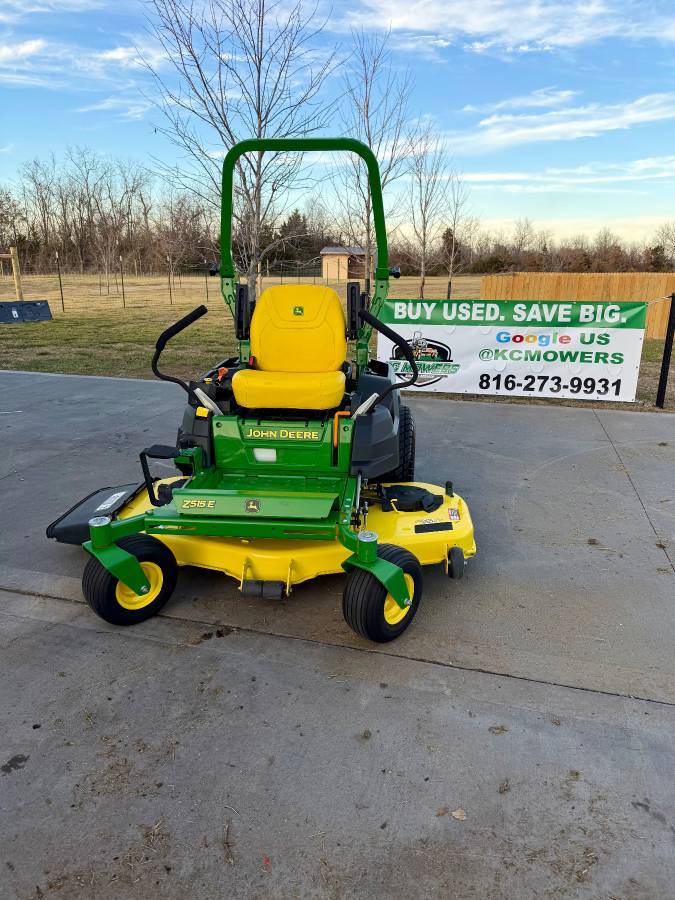 2022 John Deere Z515E
