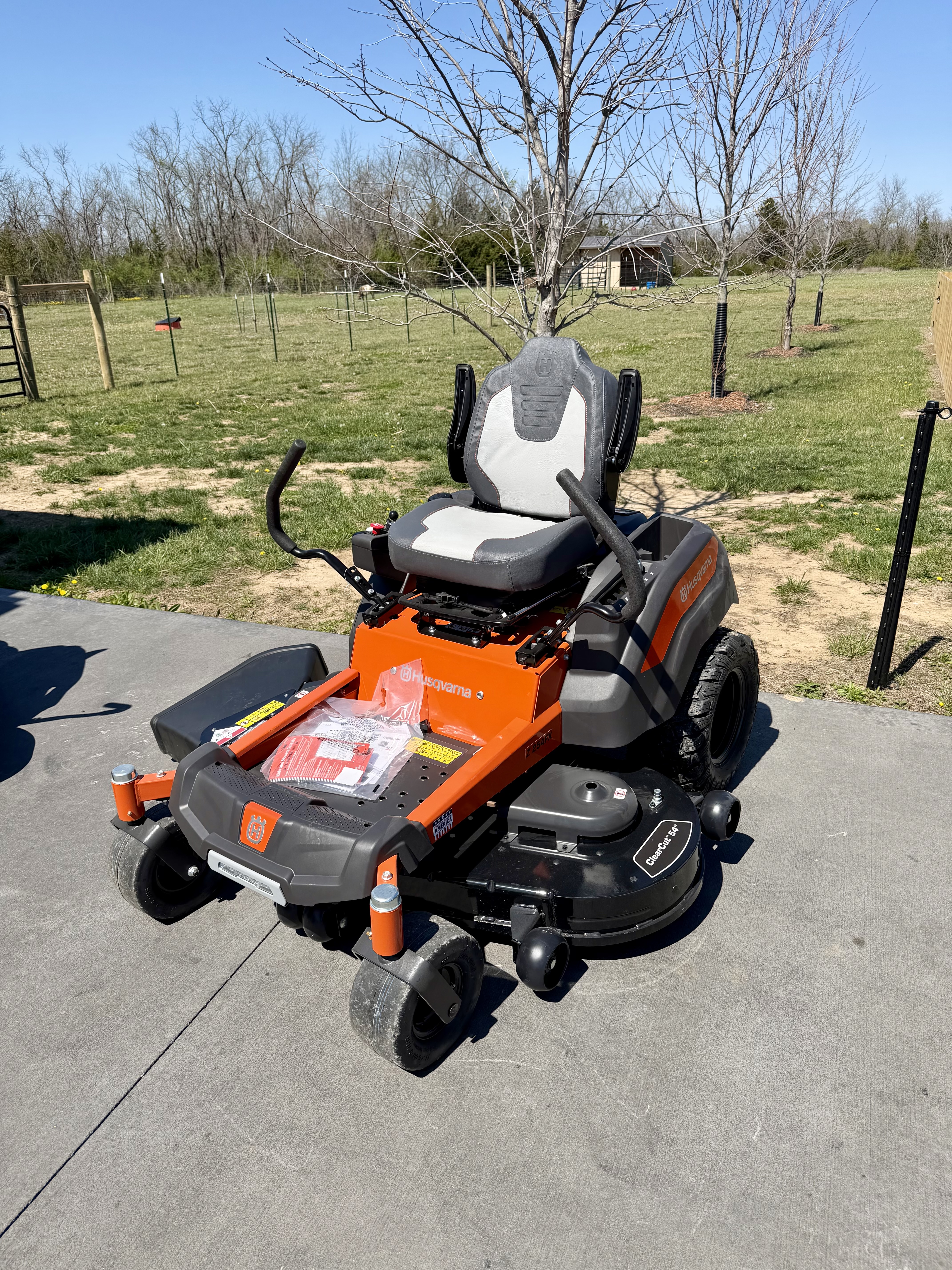 2025 Husqvarna  Z254FX